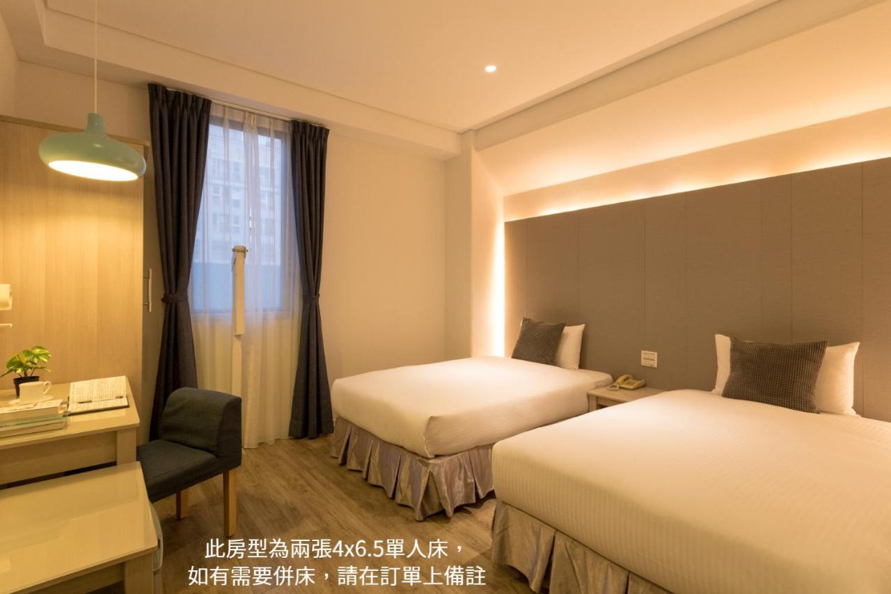 จัสต์ เอ็นจอย บิสซิเนส โฮเต็ล Hotel ไถหนาน ภายนอก รูปภาพ