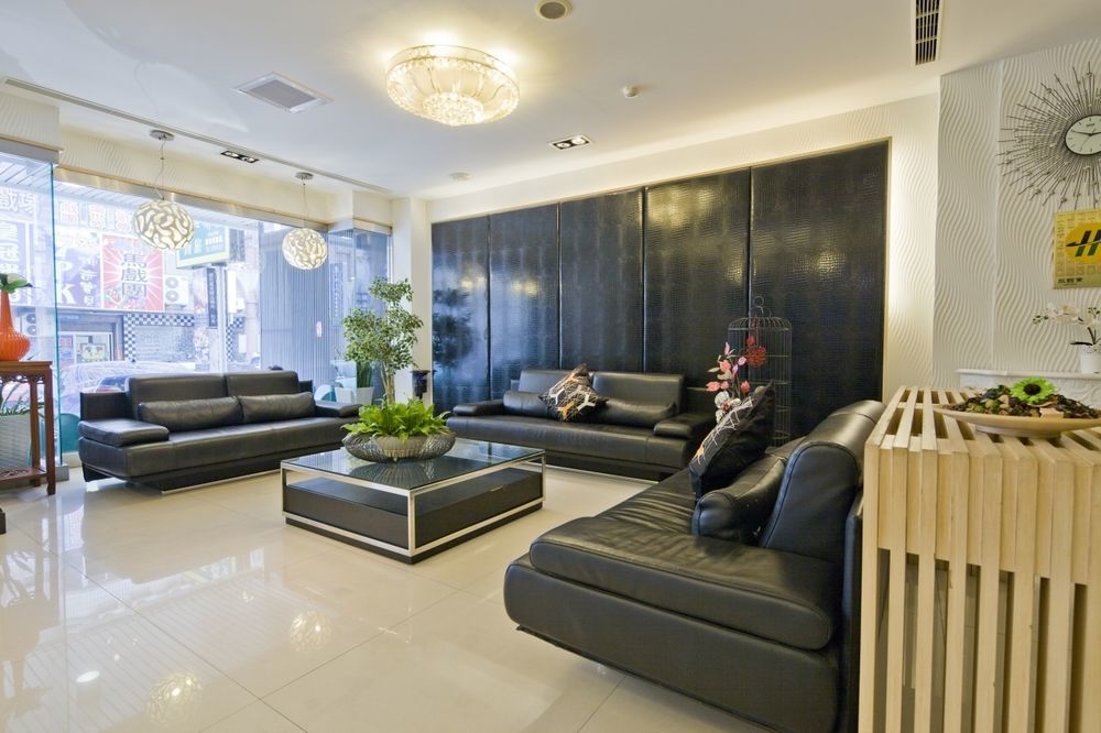 จัสต์ เอ็นจอย บิสซิเนส โฮเต็ล Hotel ไถหนาน ภายนอก รูปภาพ