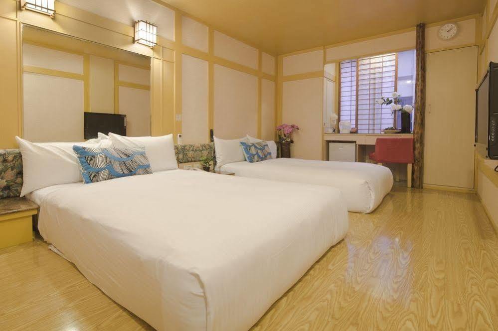 จัสต์ เอ็นจอย บิสซิเนส โฮเต็ล Hotel ไถหนาน ภายนอก รูปภาพ